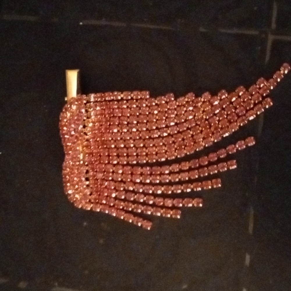 A diamond hair clip